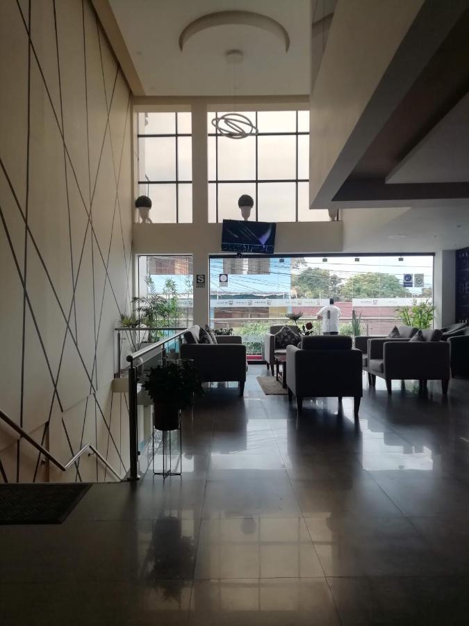 Murano Hotel Moyobamba Buitenkant foto